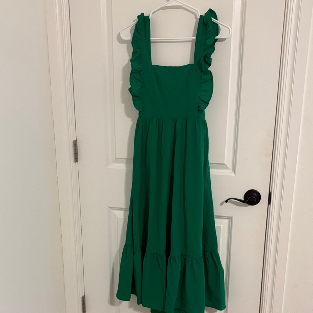 Green maxi dress